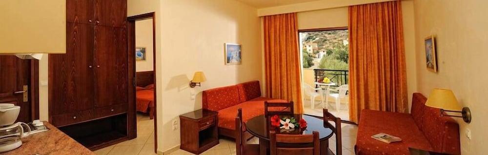 Maria Lambis Aparthotel สตาลิดา ภายนอก รูปภาพ